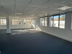 Local d'activités dans Marseille à vendre Photo du bâtiment- Image 1 de 4