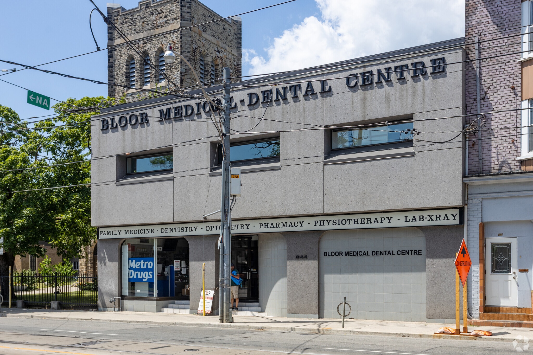 844 Bathurst St, Toronto, ON à louer Photo du bâtiment- Image 1 de 3