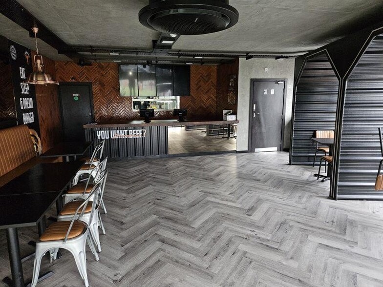 Alum Rock Rd, Birmingham for sale - Interior Photo - Image 3 of 11