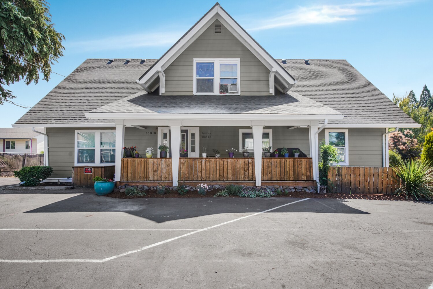 16816 SE Stark St, Portland, OR for sale Primary Photo- Image 1 of 14