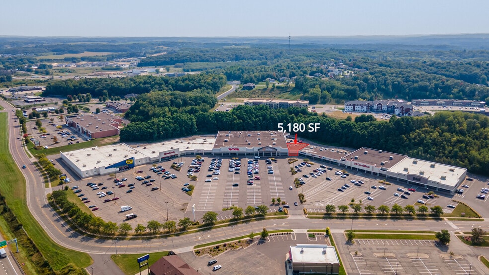 4030 Commonwealth Ave, Eau Claire, WI for lease - Building Photo - Image 1 of 4