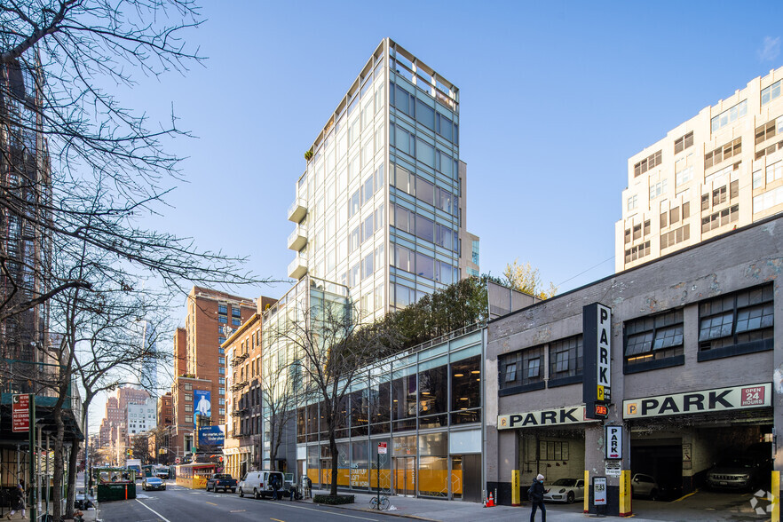 350 W Broadway, New York, NY for lease - Building Photo - Image 1 of 6