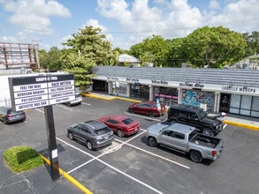 717 NE 79th St, Miami, FL for lease Interior Photo- Image 1 of 4