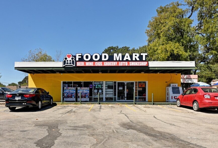 5212 Menchaca Rd, Austin, TX for lease - Building Photo - Image 1 of 25