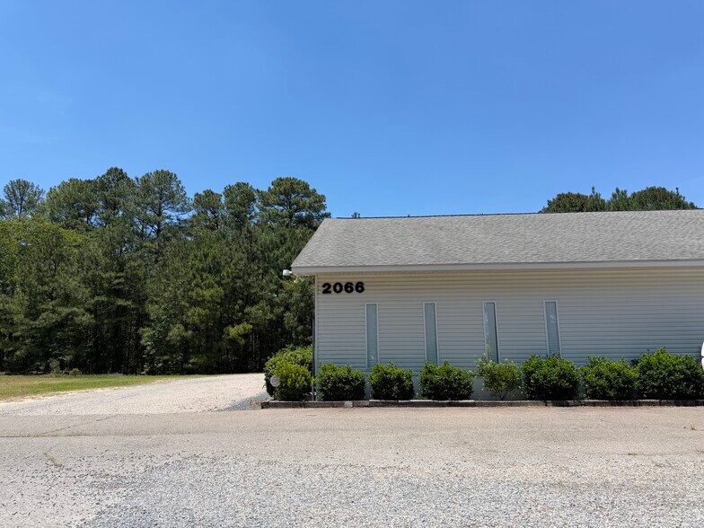 2066 Juniper Lake Rd, West End, NC for lease - Building Photo - Image 1 of 18