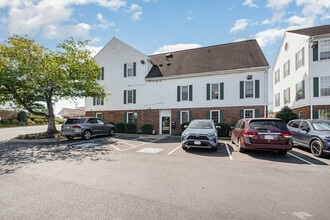 300 Garrisonville Rd, Stafford, VA for lease Building Photo- Image 2 of 4
