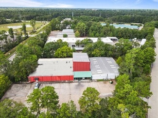 Plus de détails pour 1625 Airport Rd, Conroe, TX - Industriel à vendre