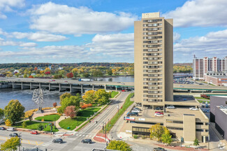 Plus de détails pour 100 1st Ave NE, Cedar Rapids, IA - Bureau à louer