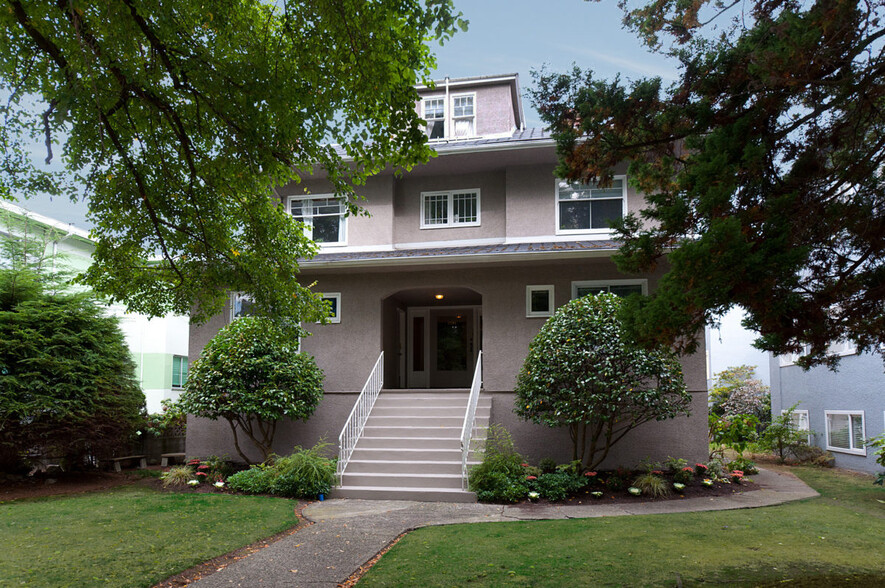 1191 W 12th Ave, Vancouver, BC for sale - Primary Photo - Image 1 of 1