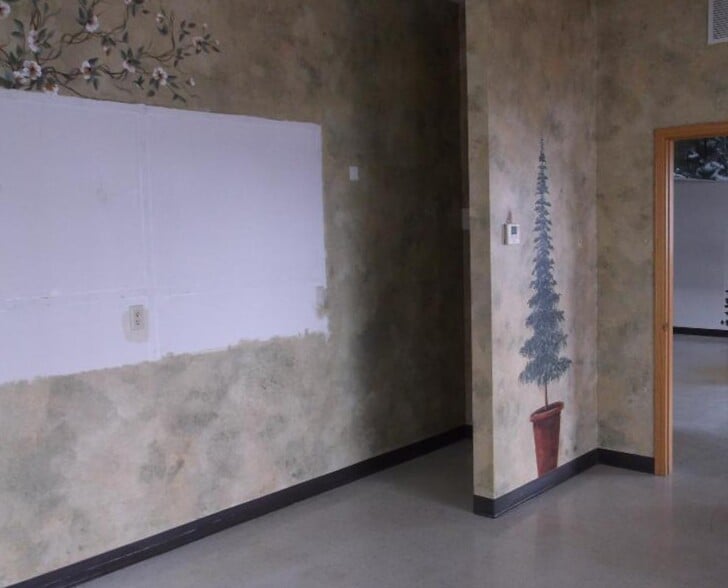 2024-2100 9th Ave, Oshkosh, WI for lease - Building Photo - Image 3 of 5