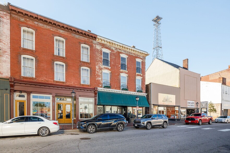 100 N Sycamore St, Petersburg, VA à vendre - Photo du bâtiment - Image 2 de 25