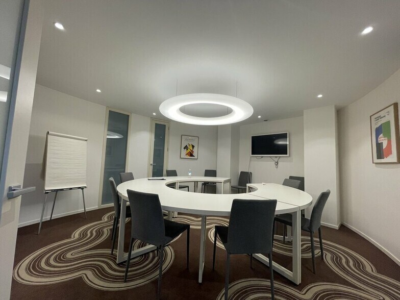 Office in Lyon for sale - Building Photo - Image 3 of 7