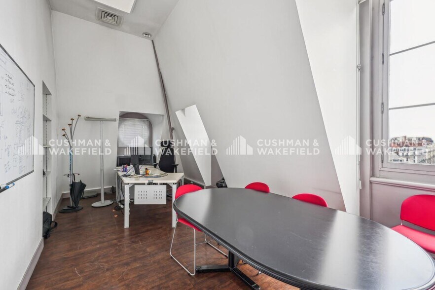 20 Place De La Bourse, Lyon for lease - Interior Photo - Image 3 of 16