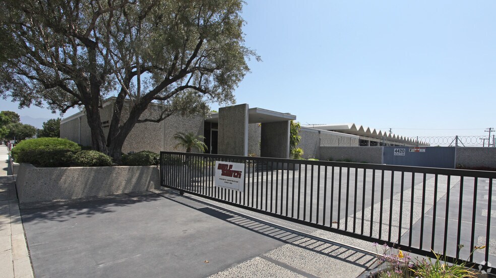 4420 Baldwin Ave, El Monte, CA à louer - Photo principale - Image 2 de 4