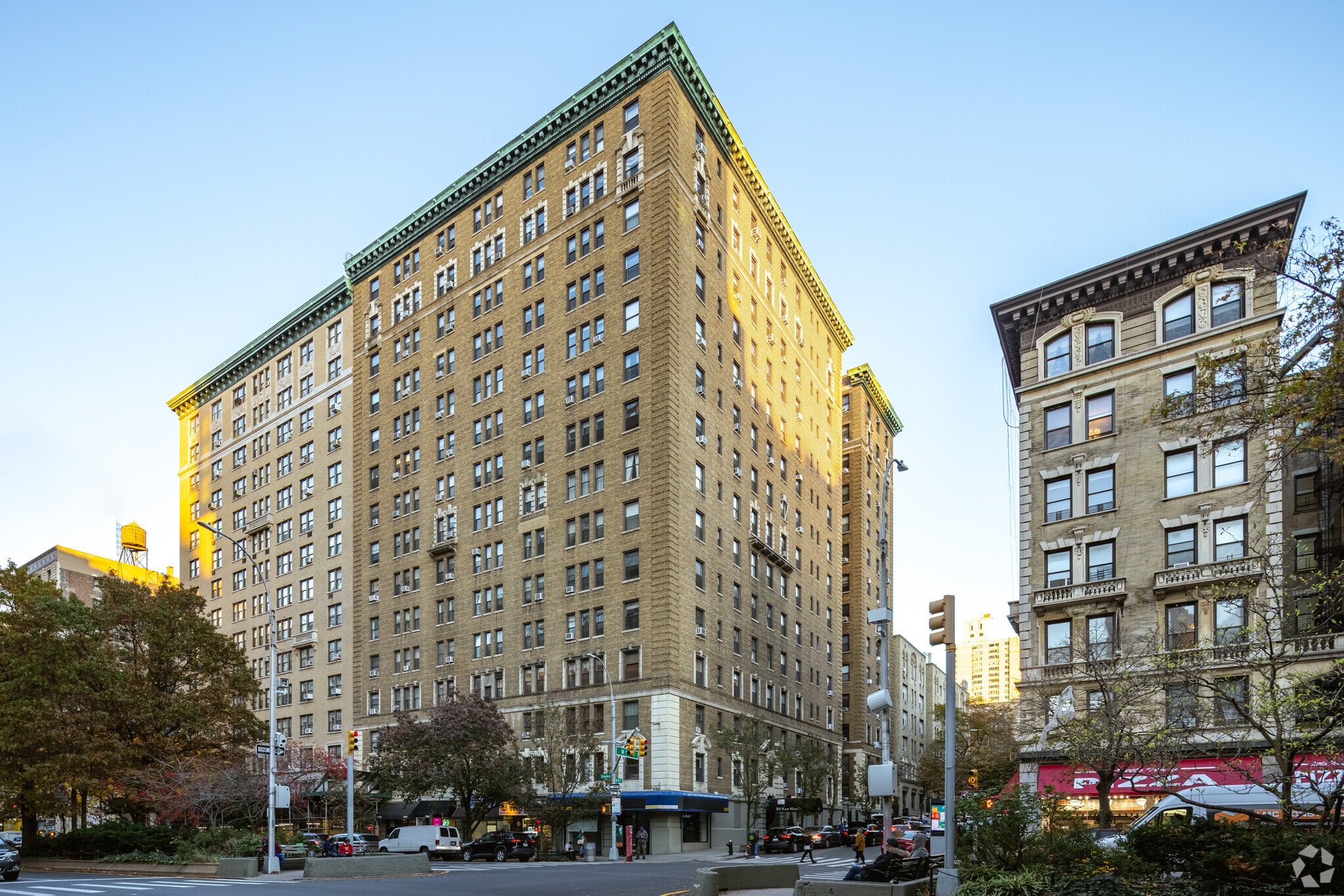 2478-2490 Broadway, New York, NY for lease Primary Photo- Image 1 of 10