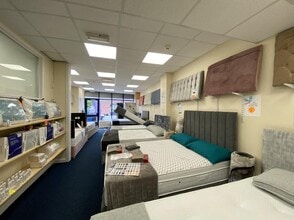 83 Sandringham Rd, Doncaster for lease Interior Photo- Image 1 of 1