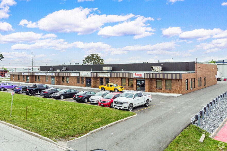 1490 Star Top Rd, Ottawa, ON à louer - Photo du bâtiment - Image 2 de 5