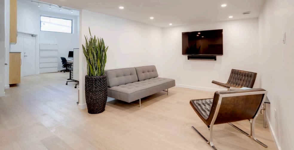 115 Walnut Ave, Toronto, ON for lease - Building Photo - Image 3 of 62