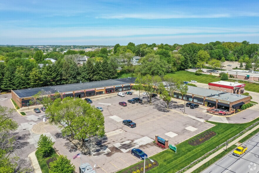 1800 NW 86th St, Clive, IA à louer - Photo du bâtiment - Image 2 de 5