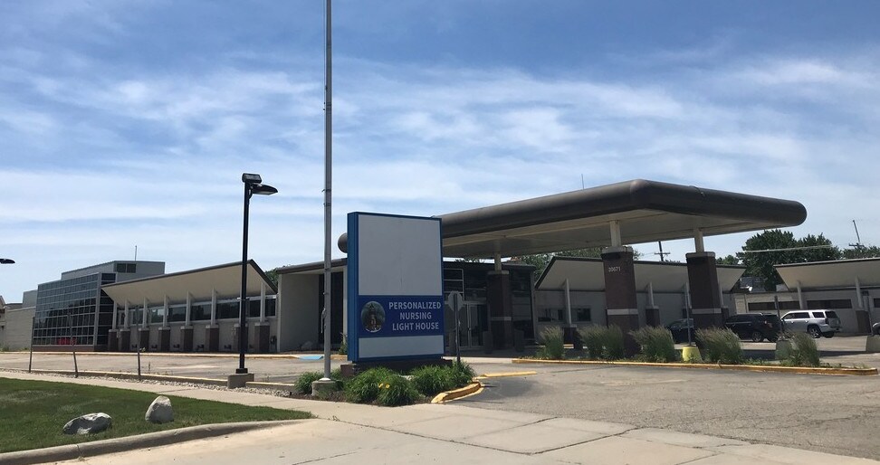 30671 Stephenson Hwy, Madison Heights, MI à louer - Photo du bâtiment - Image 2 de 2