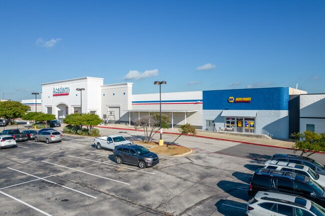 More details for 1820-2020 N Central Expy, McKinney, TX - Retail for Lease