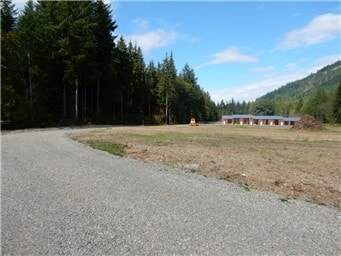 7496 Kendall Rd, Deming, WA for sale Primary Photo- Image 1 of 6