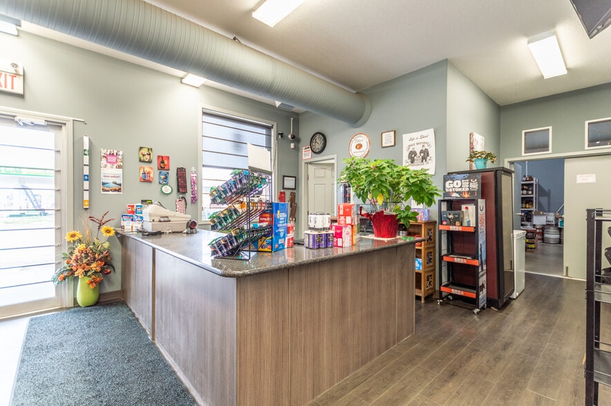 5922 50 Ave, Stettler, AB for sale - Building Photo - Image 3 of 26