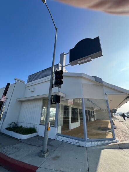 20502 Hawthorne Blvd, Torrance, CA à vendre - Photo du bâtiment - Image 2 de 19