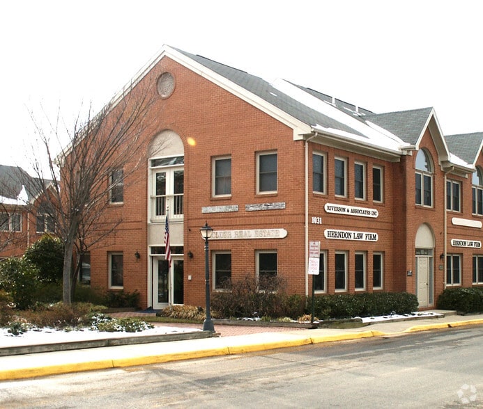 1031 Sterling Rd, Herndon, VA for sale - Building Photo - Image 3 of 4