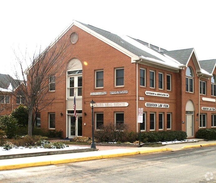 1031 Sterling Rd, Herndon, VA à vendre - Photo du bâtiment - Image 3 de 4