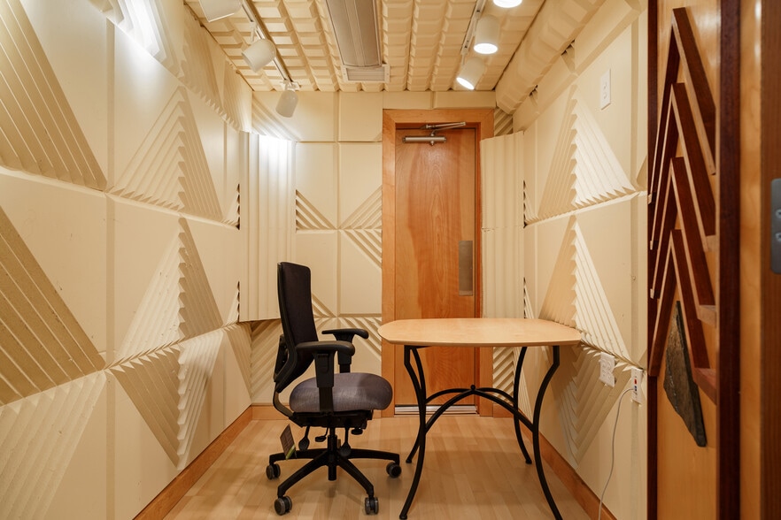 1315 Cornwall Ave, Bellingham, WA for lease - Interior Photo - Image 3 of 11