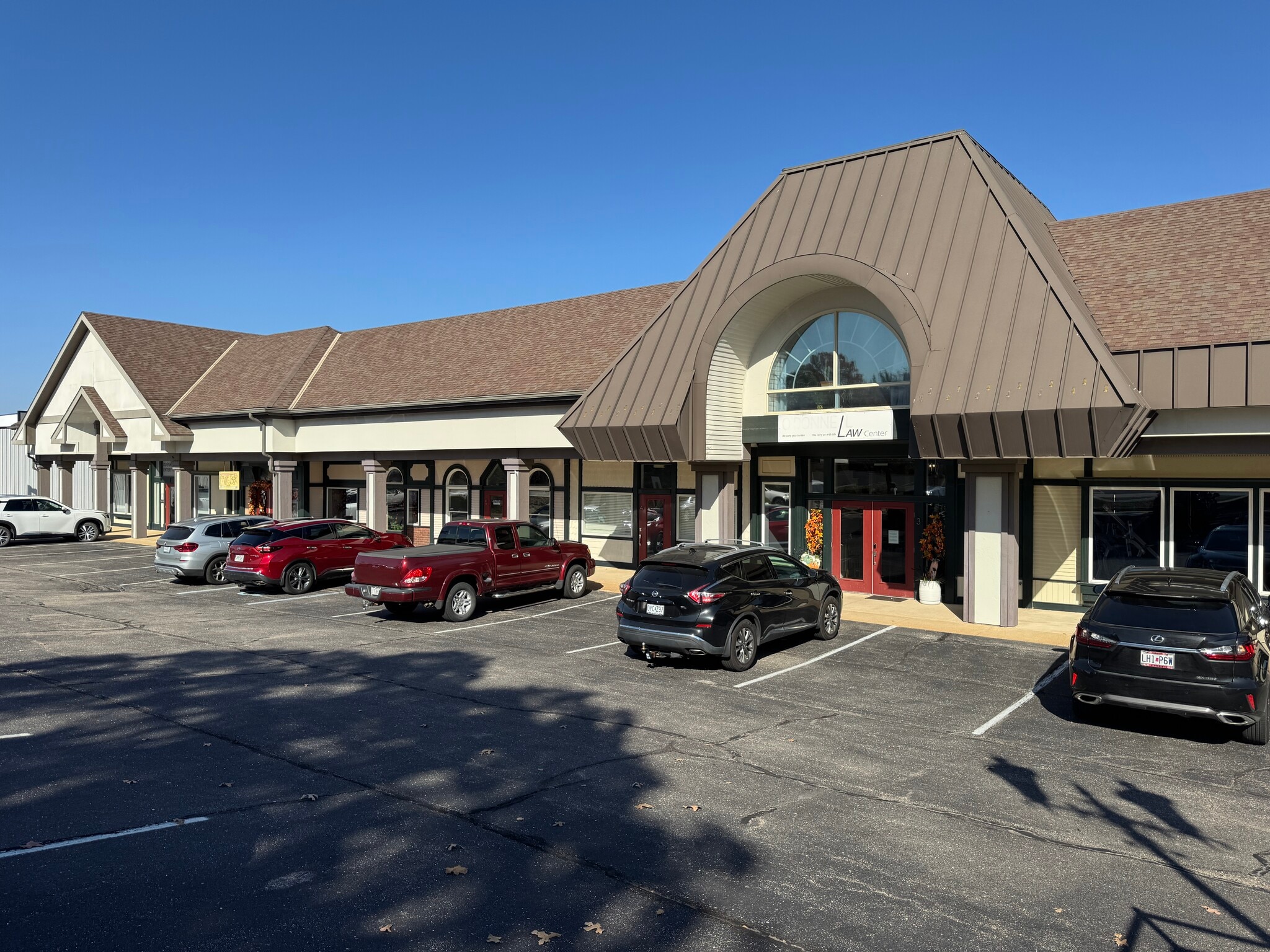 1026 Palisades Blvd, Osage Beach, MO for lease Interior Photo- Image 1 of 19
