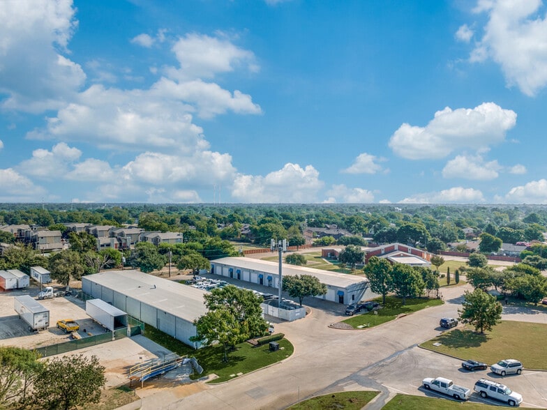 1715 Wall St, Garland, TX for lease - Building Photo - Image 3 of 11