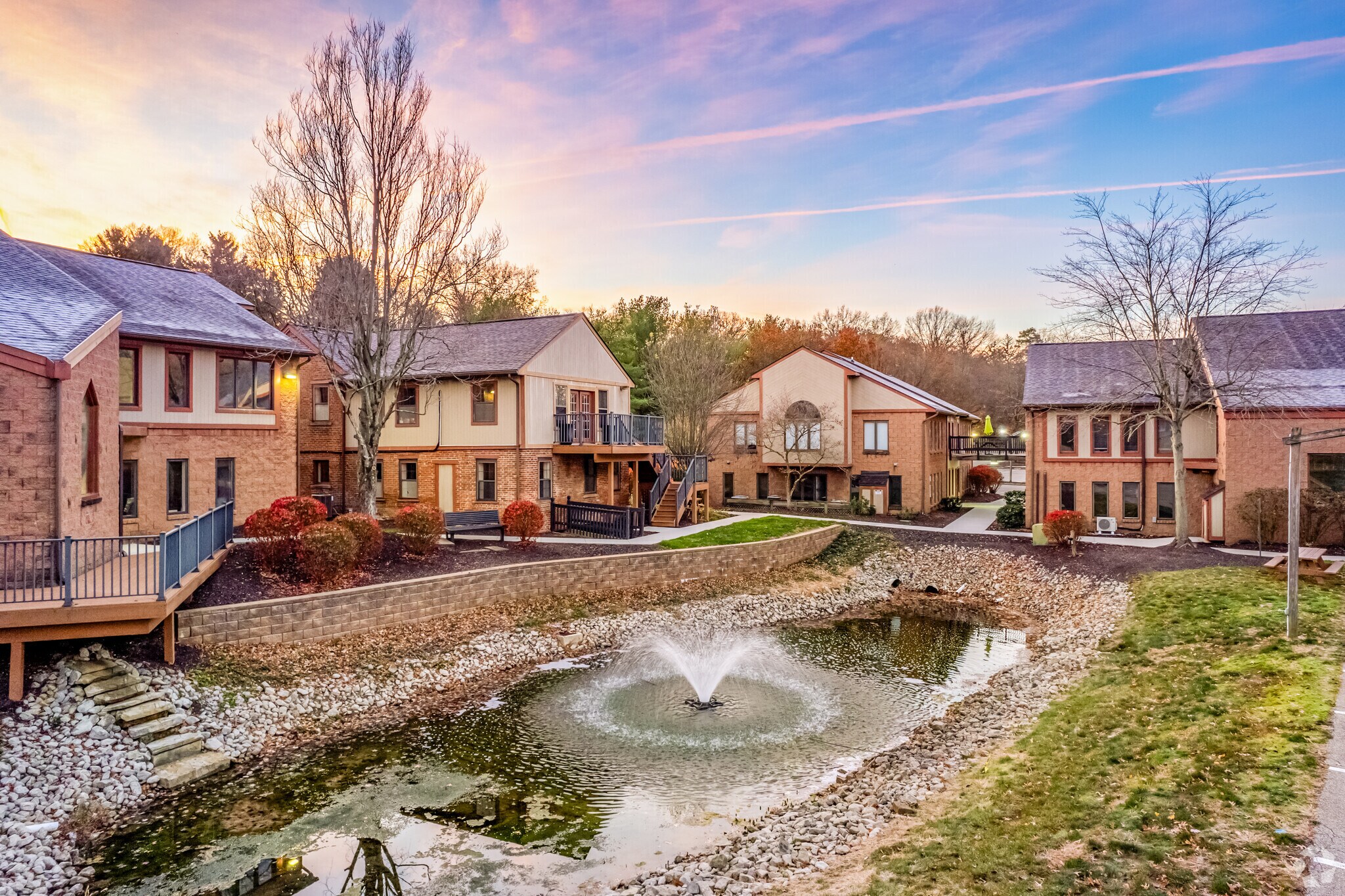 2555 Washington Rd, Pittsburgh, PA à louer Photo principale- Image 1 de 24