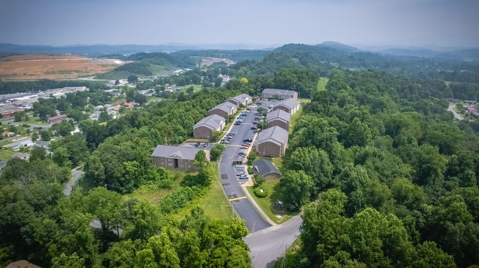 1319 Bell Ridge Rd, Johnson City, TN for sale - Building Photo - Image 1 of 1