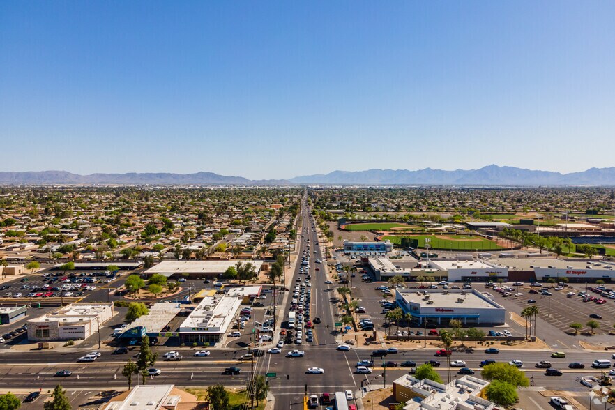 5045 W Indian School Rd, Phoenix, AZ à louer - Aérien - Image 3 de 13