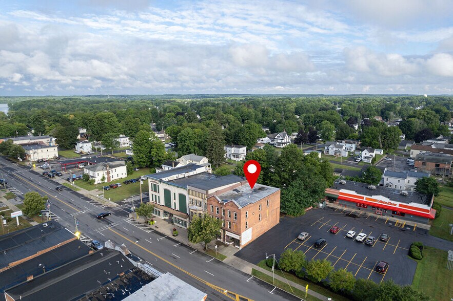 114-116 W Broadway, Fulton, NY à vendre - Photo du bâtiment - Image 2 de 27