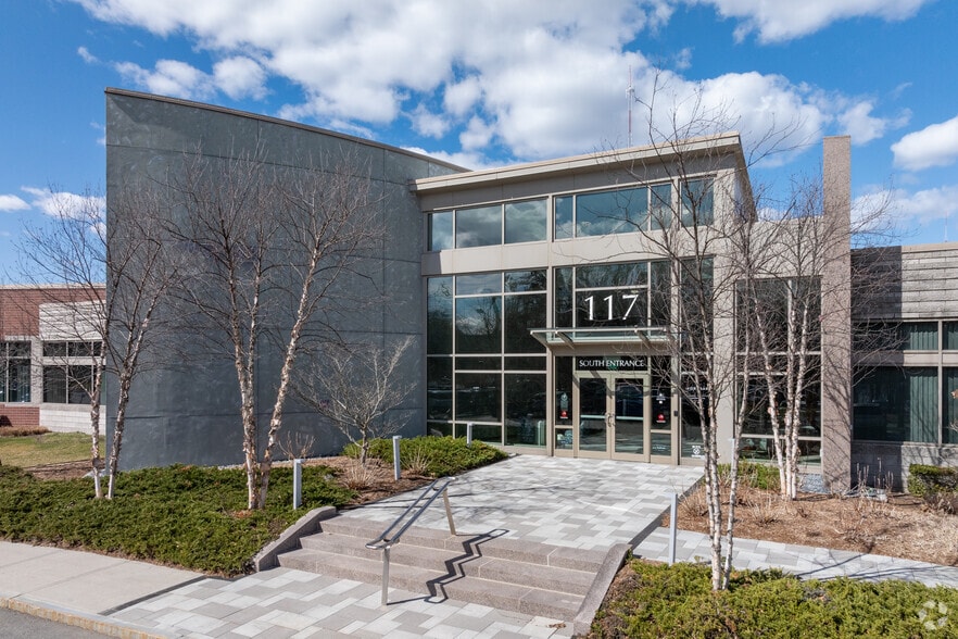 117 Kendrick St, Needham, MA for lease - Building Photo - Image 2 of 5