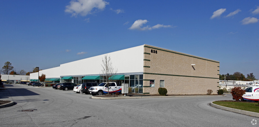 835 Lincoln Ave, West Chester, PA for lease - Primary Photo - Image 1 of 4