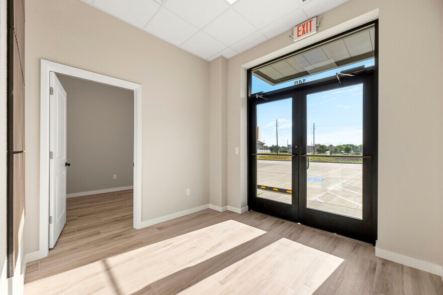 17985 Shaw Rd, Cypress, TX à vendre - Photo du bâtiment - Image 3 de 7
