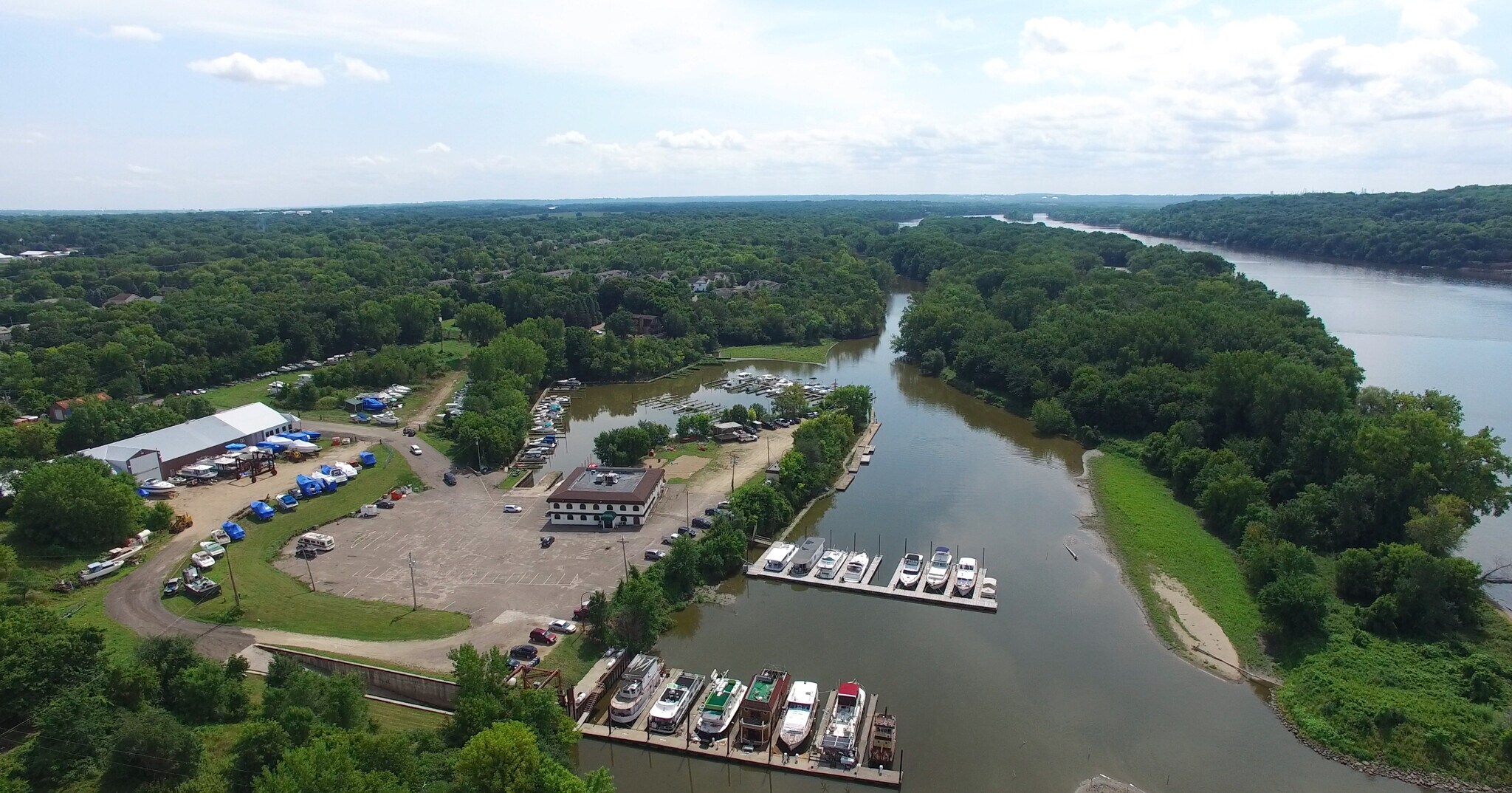 388 W 9th Ave, Saint Paul Park, MN à vendre Photo du bâtiment- Image 1 de 1