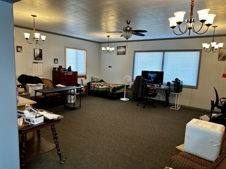 1800 N 9th Ave W, Virginia, MN for sale - Interior Photo - Image 3 of 6