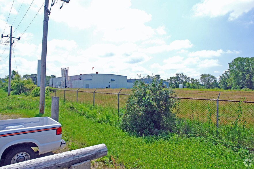 300 N West St, Marengo, IL à louer - Photo du bâtiment - Image 3 de 10