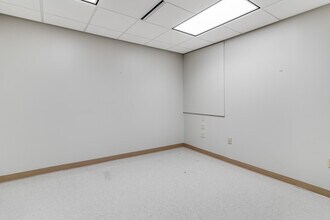 4809 Ambassador Caffery Pky, Lafayette, LA for lease Interior Photo- Image 2 of 5