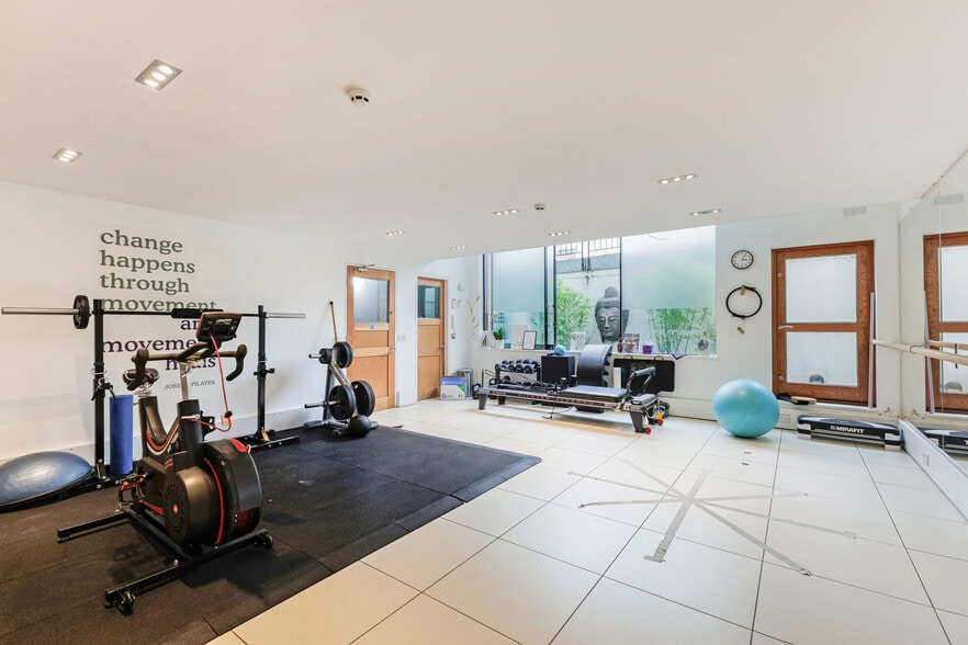 87 Ridgway, London for sale - Building Photo - Image 3 of 4
