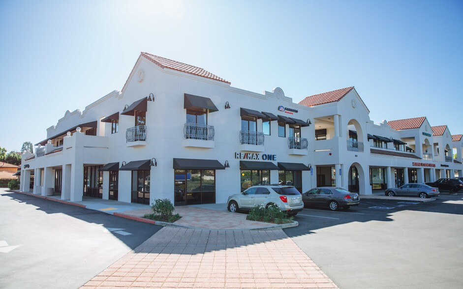 484 E Los Angeles Ave, Moorpark, CA à louer - Photo du bâtiment - Image 2 de 6