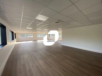 Plus de détails pour 47-49 Avenue Des Genottes, Cergy - Bureau à louer