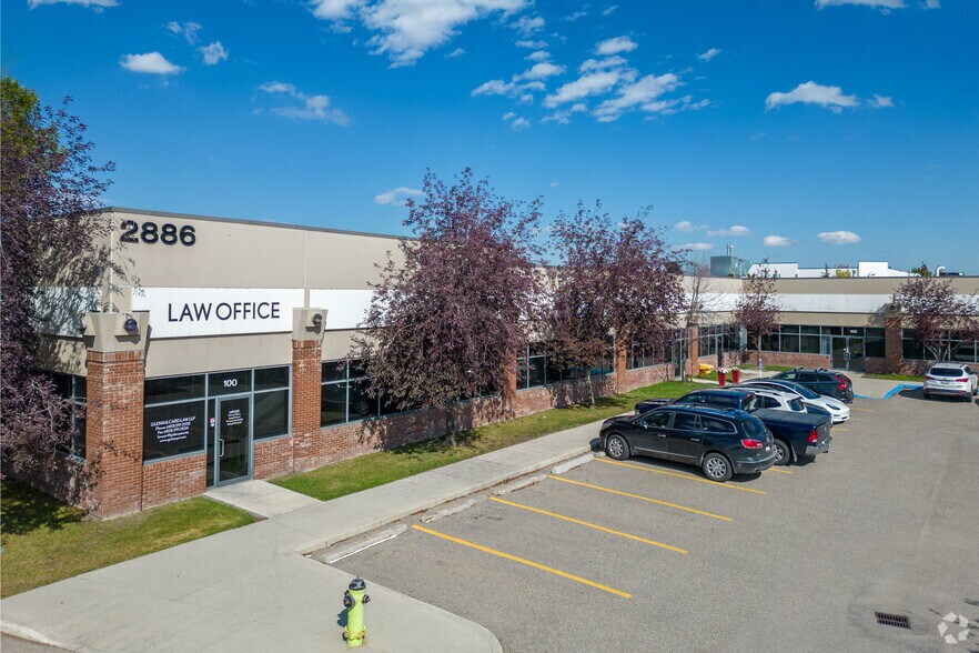 2886 Sunridge Way NE, Calgary, AB for sale - Primary Photo - Image 1 of 1