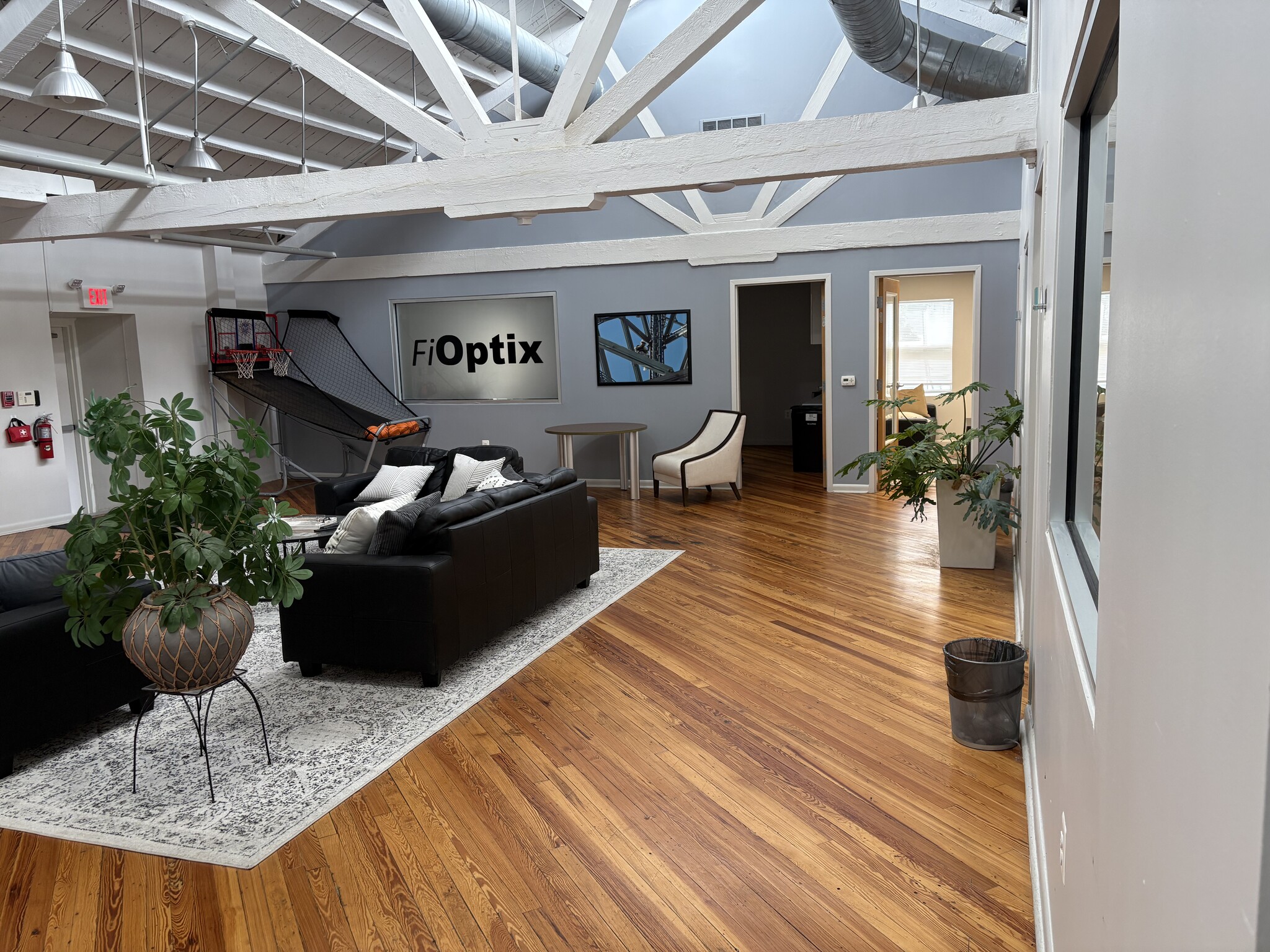 101 E 8th Ave, Conshohocken, PA for lease Interior Photo- Image 1 of 5