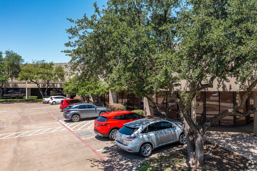 2025 Royal Ln, Dallas, TX à louer - Photo principale - Image 1 de 6